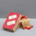 Boîte & dominos rouges