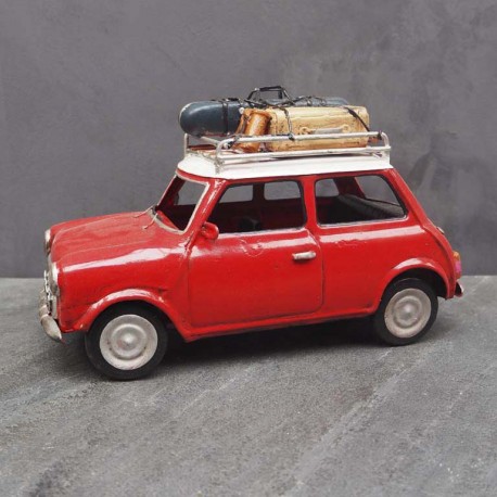 Austin mini rouge en tôle