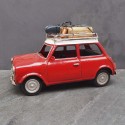 Austin mini rouge en tôle